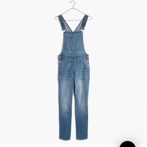 Madewell Skinny Crop Overalls in Hewitt Wash